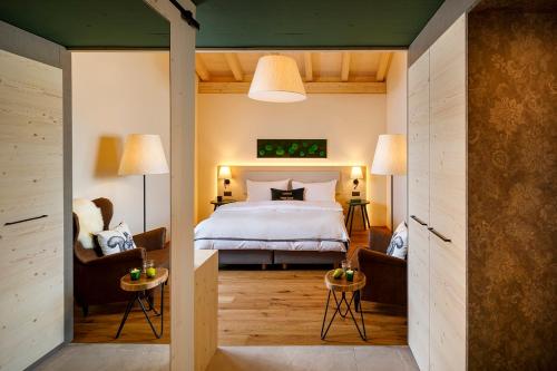1 queen bed