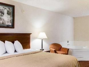 Quality Inn Spearfish I-90 - Accommodation - Spearfish