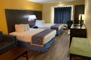 Days Inn & Suites by Wyndham Tampa / Raymond James Stadium in Tampa International Airport