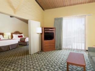 Ramada by Wyndham Santa Barbara, Santa Barbara (photo 8)