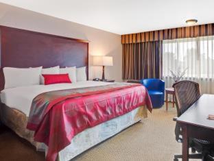 Ramada by Wyndham Tukwila Southcenter