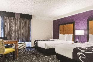 La Quinta Inn & Suites by Wyndham Ontario Airport