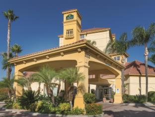 La Quinta Inn & Suites by Wyndham Ontario Airport