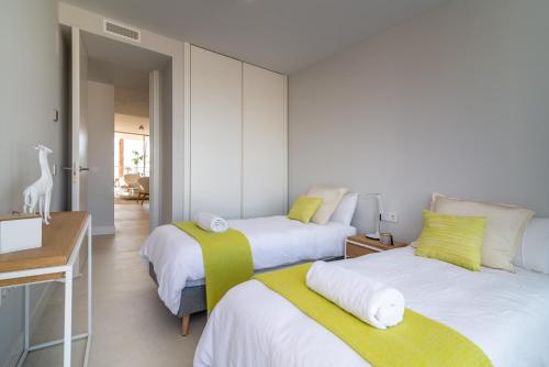 LIVE ON THE EDGE OF THE SEA: NEW BEACHFRONT CONDO - image 11