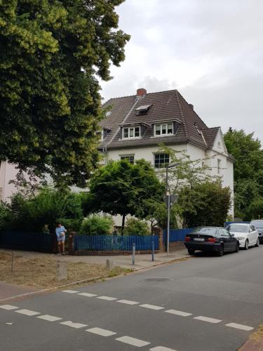 Ganze Wohnung mit Garten