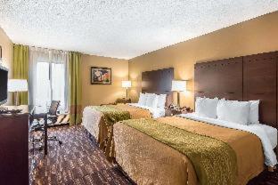 Comfort Inn and Suites Kansas City - Northeast