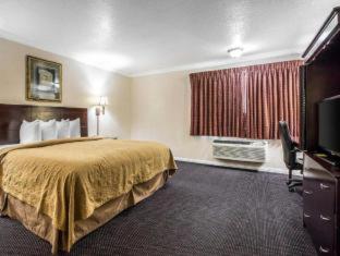 Quality Inn & Suites Thousand Oaks - US101