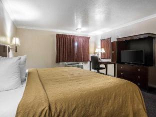 Quality Inn & Suites Thousand Oaks - US101