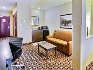 Comfort Suites Uniontown