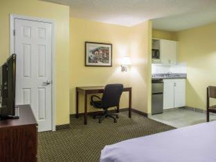 Suburban Extended Stay Hotel Charlotte-Ballantyne