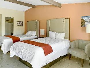 Travelodge by Wyndham Blythe Room Type - Room, 2 Queen Beds, Non Smoking, Kitchenette