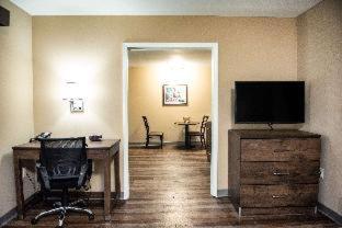 Suburban Extended Stay Hotel Charlotte-Ballantyne