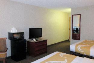 Quality Inn & Suites Downtown - University Area