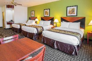 Clarion Inn & Suites Weatherford South