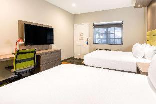 Rodeway Inn near Melrose Ave, Лос-Анджелес (фото 9)