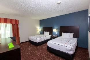 La Quinta Inn & Suites by Wyndham Houston East at Normandy