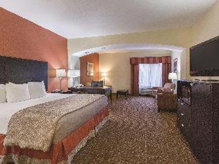 La Quinta Inn & Suites by Wyndham Houston East at Normandy