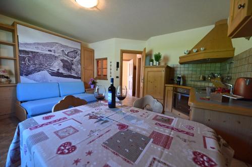 Casa Caste - main image