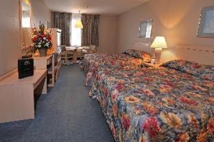 Shilo Inn Suites Hotel - Nampa Suites