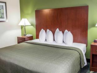 Quality Inn & Suites South Bend Airport