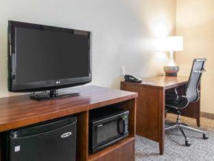 Comfort Suites Terre Haute University Area