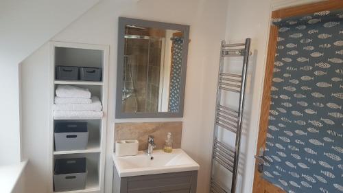 3 Bed Barn - Sleeps 6 - Parking - WIfi, Hawkshead (photo 7)