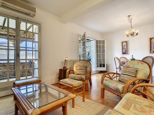 Nestor&Jeeves - BEACH COTTAGE TERRACE - Central - Very close sea - Top floor, Nice (photo 6)