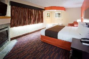 AmericInn by Wyndham Shakopee Near Canterbury Park