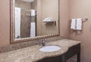 La Quinta Inn & Suites by Wyndham Pearland