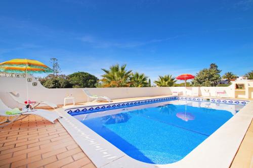 Swimming pool, Villa Margarita by Algarve Vacation in Carvoeiro