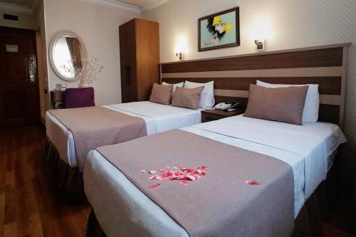Double Room image 7