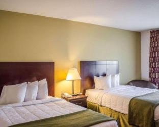 Quality Inn and Suites Pensacola Bayview