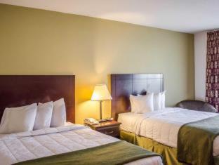 Quality Inn and Suites Pensacola Bayview