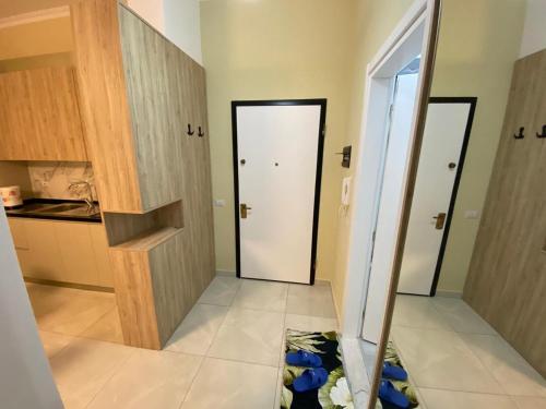 Kevin’s Lungomare Apartment - image 7