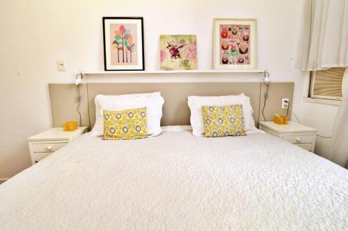 One-Bedroom Apartment image 5