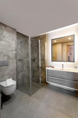 Vega Aparts Room Type - Deluxe Double Room
