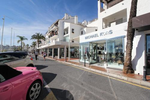 Second Line Puerto Banus Apartment by Rafleys