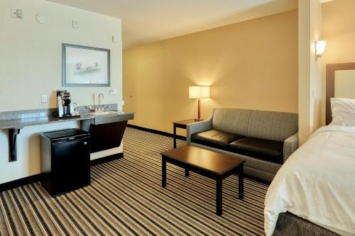 Holiday Inn Express and Suites Batavia