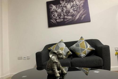 Relaxing and Modern 2 bed City Centre Apartment