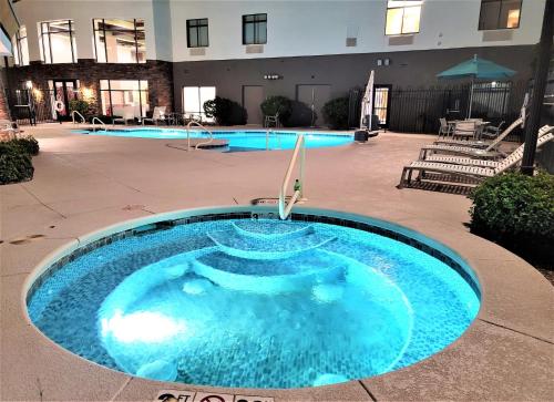 Holiday Inn Express Hotels & Suites Washington-North Saint George By IHG - 수영장