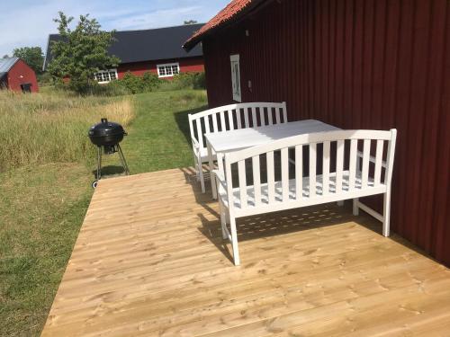 Nice holiday house at horse farm with lake and sauna in Nyköping