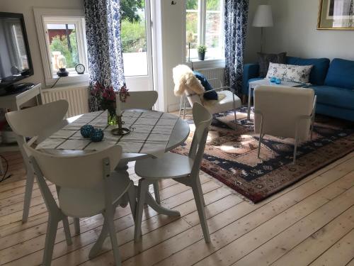 Nice holiday house at horse farm with lake and sauna in Nyköping