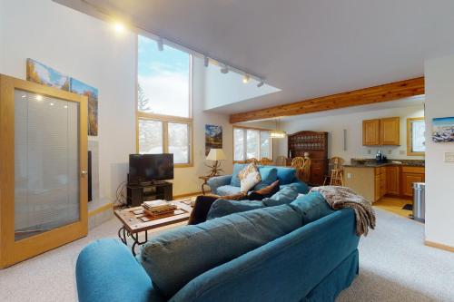 Spruce Park 4515F - image 2