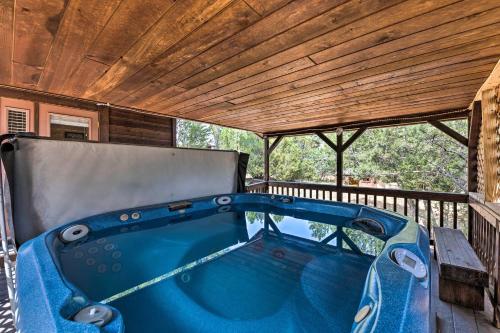Cozy Retreat with Hot Tub Walk to Bison Ranch! - main image