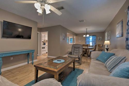 Breezy Gulfport Getaway Less Than 1 Mile to Beach and Casino in Gulfport, USA