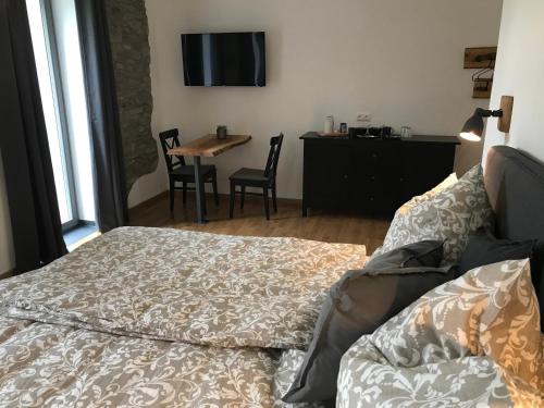 Gastehaus Lausnitz Zimmer 8.4km von Peuschen entfernt