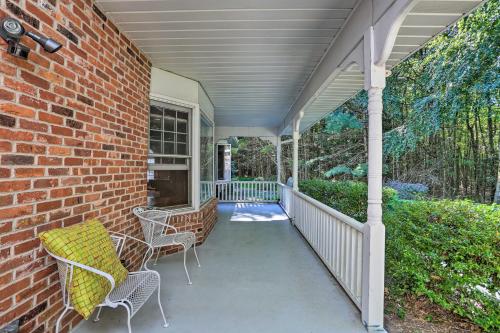 Charming Saylorsburg Retreat with Game Room and Patio! in 伊斯頓