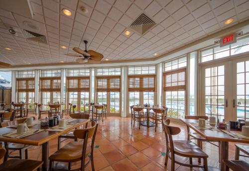 Pan American Oceanfront Hotel - 레스토랑