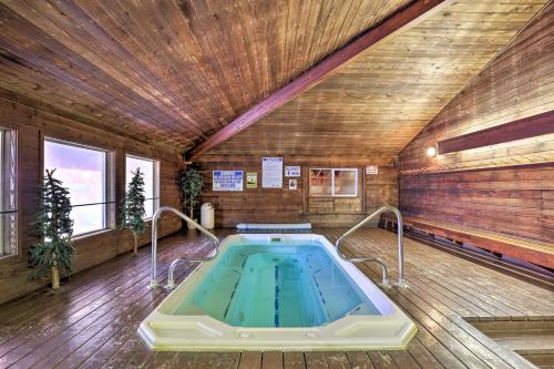 Slopeside Condo with Hot Tub and Game Room Access! - main image
