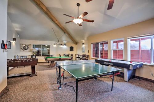 Slopeside Condo with Hot Tub and Game Room Access! - image 10